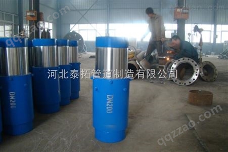 DN300碳钢套筒补偿器生产厂家