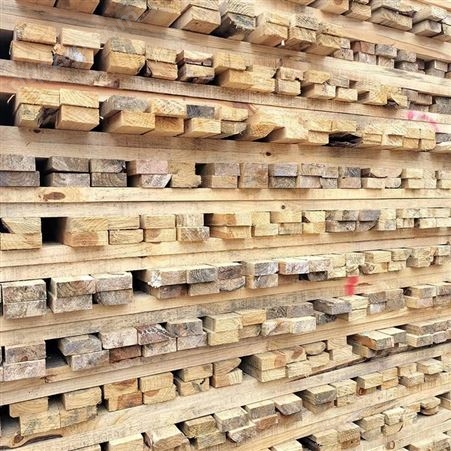 建筑工地木方 松木实木 工程工地用 一次成型 不易断裂 伟钢