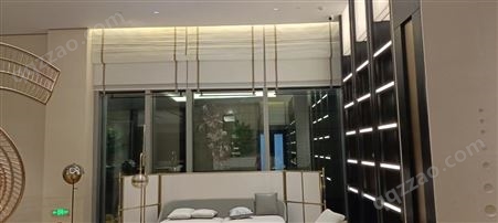 誉成宏业 安装酒店公寓窗帘杆 工程卷帘 定做印字喷绘遮阳帘 设计