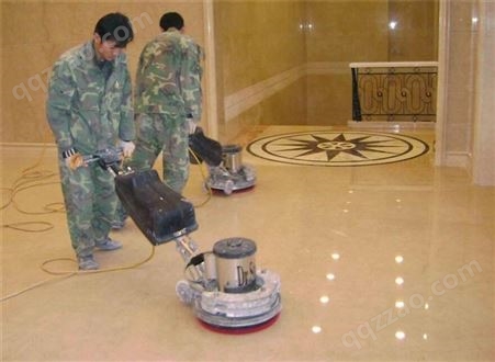专业地板的清洁 深圳地板保养服务保障