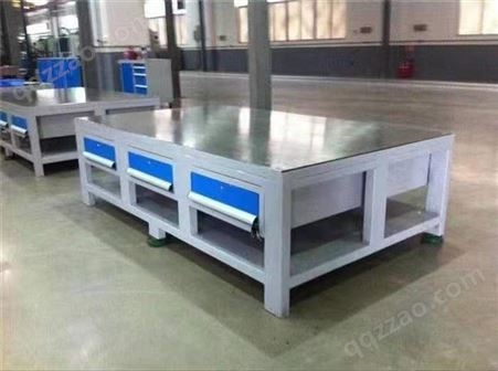 佰利通厂家定制工作台  重型钢板工作桌  挂板工作台批发
